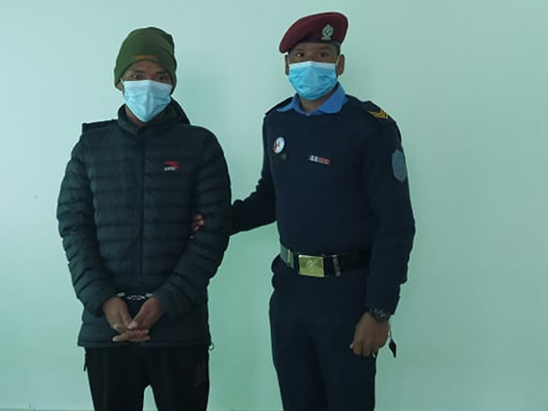 विस्फोटक पदार्थ ओसार्ने बाग्लुङका चिरन पक्राउ